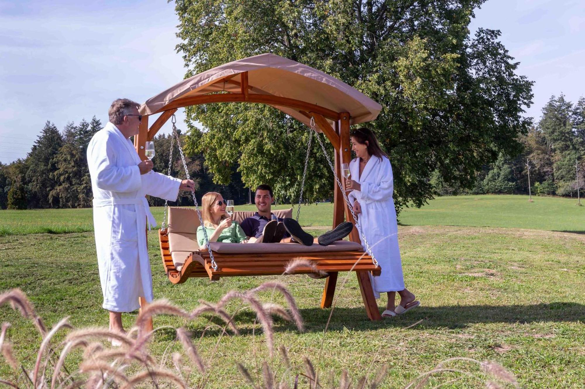 Wellnesshotel Sonnenhof & Sonnhalde uhlingen Birkendorf Bagian luar foto